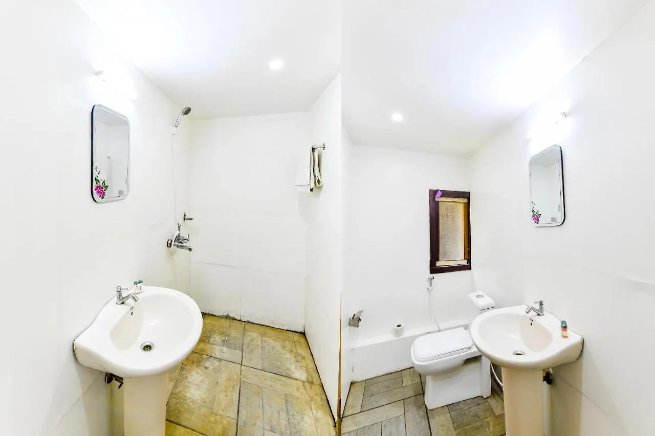 Oyo 23434 Royal Palace 4Bhk Premium Houseboat Hotel Alappuzha